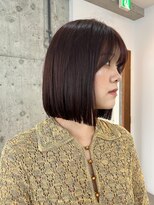 レッドブラウン　艶カラー　暖色系カラー　切りっぱなしボブ