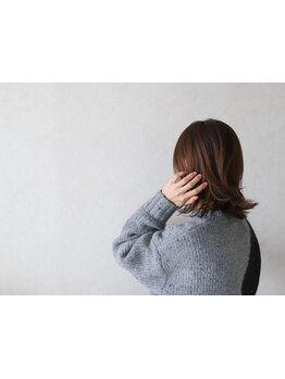 白髪染めでもオシャレな色味を楽しみたい方にオススメ！髪に優しく、ダメージレスに仕上げます♪