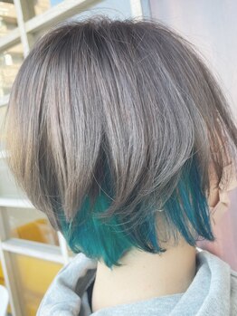 ヘアサロン とりふぉりうむ 各務原店の写真/【マンツーマンプライベートサロン】トレンド/透明感/外国人風/インナーカラーはお任せ♪