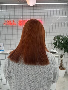 ジルスタジオ(JILL STUDIO) JILL STUDIO オレンジカラー/切りっぱなしセミロング