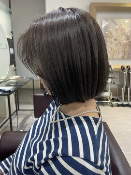 ノーム バイ アウラ(norm. by aura) ボブ　顔まわりレイヤー　透明感カラー