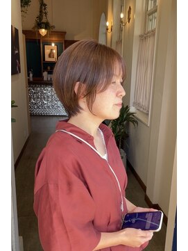 ココロヘアー マド(Cocolo hair MADO) 丸みのあるシルエットが美しい大人ショート