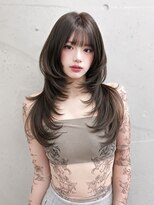 シーク 天神(SEEK)&nbsp;顔周りレイヤーカット/ハッシュカット/韓国ヘア/髪質改善/天神