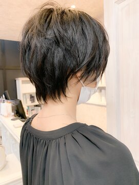 キャアリー(Caary) 福山  丸みショートヘア/ショートボブ/ベリーショート人気Caary
