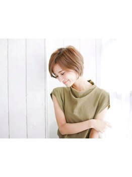 トレンドより《あなたに似合う》を。大人女性の悩みに寄り添い、美しさと笑顔を引き出す施術が自慢◎