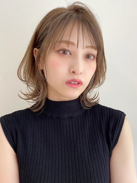トゥーナ 表参道(tona) 小顔カット・外ハネボブ・くびれヘア・ペールベージュ
