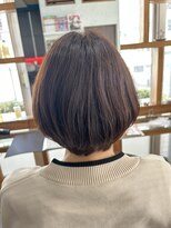 スタジオ アルファプラス 日暮里店(studio α+)&nbsp;ステップボーンカットカットボブショートハイライト白髪ぼかし