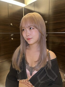 ソレイユトウキョウシブヤ(SOLEIL TOKYO shibuya) ロングサイドバングレイヤーカットブリーチピンクベージュ