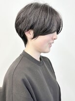 モリオ(morio)&nbsp;=前下がりショート耳かけショートくびれショート前髪30代40代