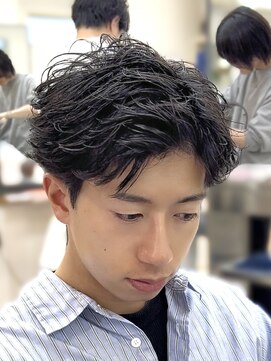 リンダ(LYNDA) スパイキーショート/フェザーパーマ/ツーブロック/仙台