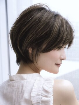 大人美シルエットショートボブ【iludaセンター北】