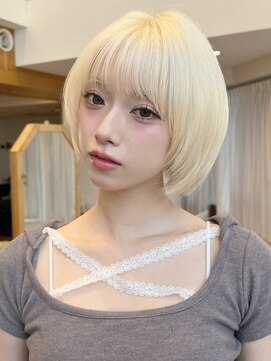 バイオレット 表参道店(Violet) レイヤーボブシャギーショート顔周りカットミルクティーベージュ