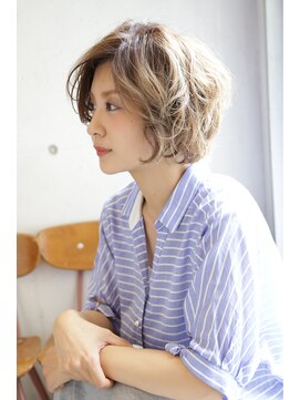 リルア 博多(LIRUA) ミルクティーボブ