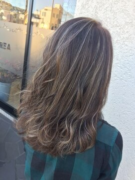 クレア(CREA) 外国人風3Dメッシュ