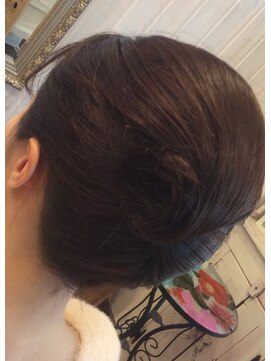 ブルーベリー(Blue Berry) 夜会巻き