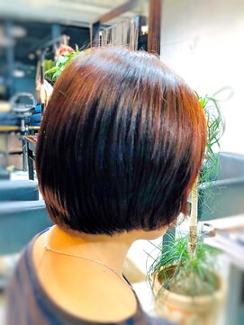 キャン 温品店(CAN) 【CAN】大人女子にオススメ♪ ピンクパープル×ミニボブ