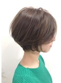 柔らかふわっとハンサムショート 前下がりボブ