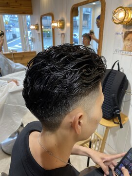 アメラボ(AmeLab) りょーちんパーマ/フェードカット/スパイラルパーマ