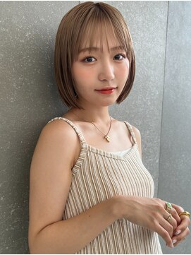 ロンドワン 三宮元町(Lond one) ミニボブ/ハイトーン/ダブルカラー/ミルクティーベージュ