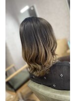 セレニテ(serenite)&nbsp;ナチュラルミルクティーのグラデーションカラー