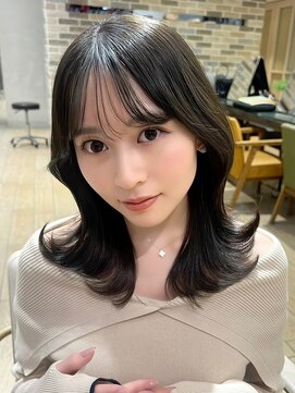 アフロート ディル(AFLOAT D'L) 表参道アフロート張替 鎖骨下ミディアム シースルーバング