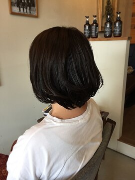 クリッパーズヘアー(Clippers hair) ボブ×艶スタイル