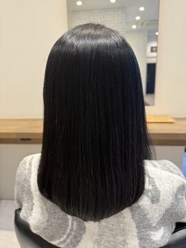 コスアンドコウ 横浜山下(Cos&Co.) ツヤサラストレート