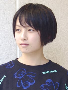 バレット(BALETT) 前下がりシルエットのショートボブ【白髪ぼかし/白髪染め】