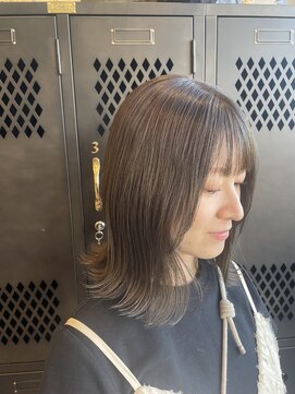 アチーブリス(achieve Liss) 透明感グレージュ小顔外ハネフェイスレイヤーシースルーバング