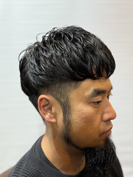 ヘアモード キクチ 銀座店 クロップ風ショート