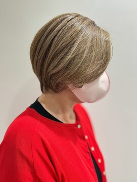 ジエクトアイロ 江坂駅前 似合わせショートボブ/フェザーショート/細めハイライト