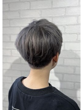 ビス ヘア アンド ビューティー 西新井店(Vis Hair＆Beauty) 襟足刈り上げショートレイヤー×シルバー