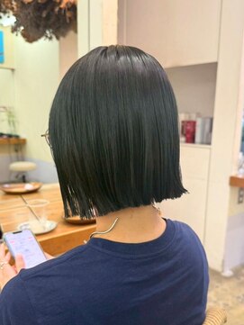 キサイ バズ(kisai BUZZ) 切りっぱなしボブ/黒髪ボブ/艶髪