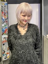 シリー(Silly)&nbsp;色落ちホワイトブロンドになる【ホワイト】
