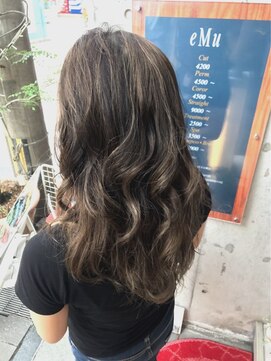 エミュ 天文館店(eMu) 透明感グレージュ