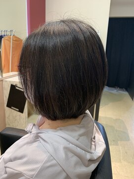 ミズグラート(Ms. grato) 秋に向けてクラシカルなボブ