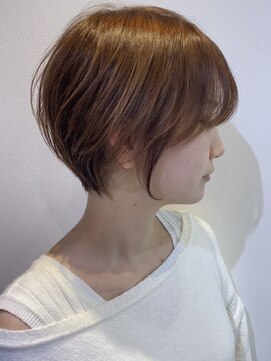 ロエ(loe) ショート×ハイライト　白髪ぼかしハイライト
