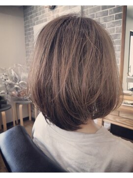 タスクヘア(TASUKU HAIR) ブリーチなしで作る透明感カラー【大人女性】