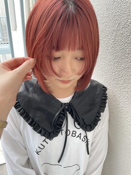 ルース(RUTH) 鮮やかな赤みカラー