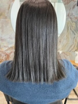 ビーヒアナウ 金沢県庁店(BE HERE NOW) オリーブグレージュ