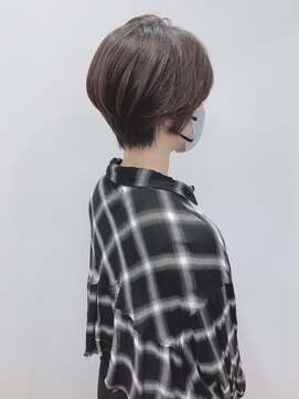 モリオフロムロンドン 松戸店(Morio from London) 【松戸 岩口】襟足前髪あり軽めショート