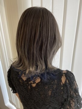 エイト 横須賀中央店(EIGHT) デザインカラー_切りっぱなしボブ