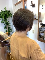 アソビ(asobi) 30代40代50代明るめアッシュ系白髪染めカラー(耳掛けショート)