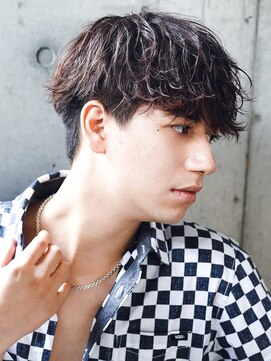 アルファ 新宿(alpha) フェザーパーマ/刈り上げセンターパート/サーフカール[新宿]