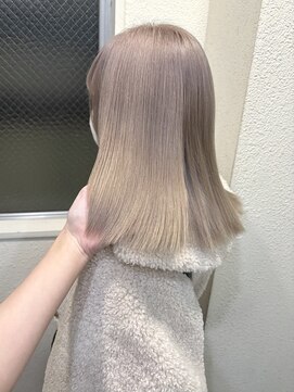 シック(chic.) ミルクティーベージュ♪ホワイトベージュ♪ベージュカラー♪