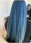 スカイブルー