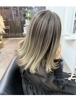 ゲイン(Gain)&nbsp;バレイヤージュカラー