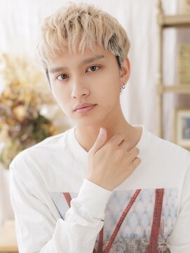 カバーヘア ブリス 北浦和(COVER HAIR bliss) ブリーチデザイン波打ちパーマ金髪マッシュa北浦和10代20代30代