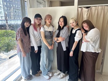 ファブ 千葉店(FaB)の写真/女性スタイリスト多数在籍！トレンドに敏感なプロが、あなたを最高に美しく彩ります♪［千葉/ブリーチ］