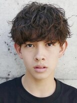 Mag KANE by fifth 岡谷 Men's salon【マグカーネバイフィフス オカヤ メンズサロン】&nbsp;岡谷シャドウパーマ緩めスパイラルパーマッシュ波巻きパーマ30代